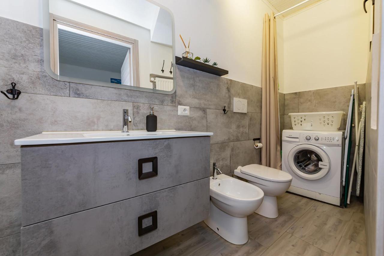 Art Design Apartment - City Center Mailand Exterior foto