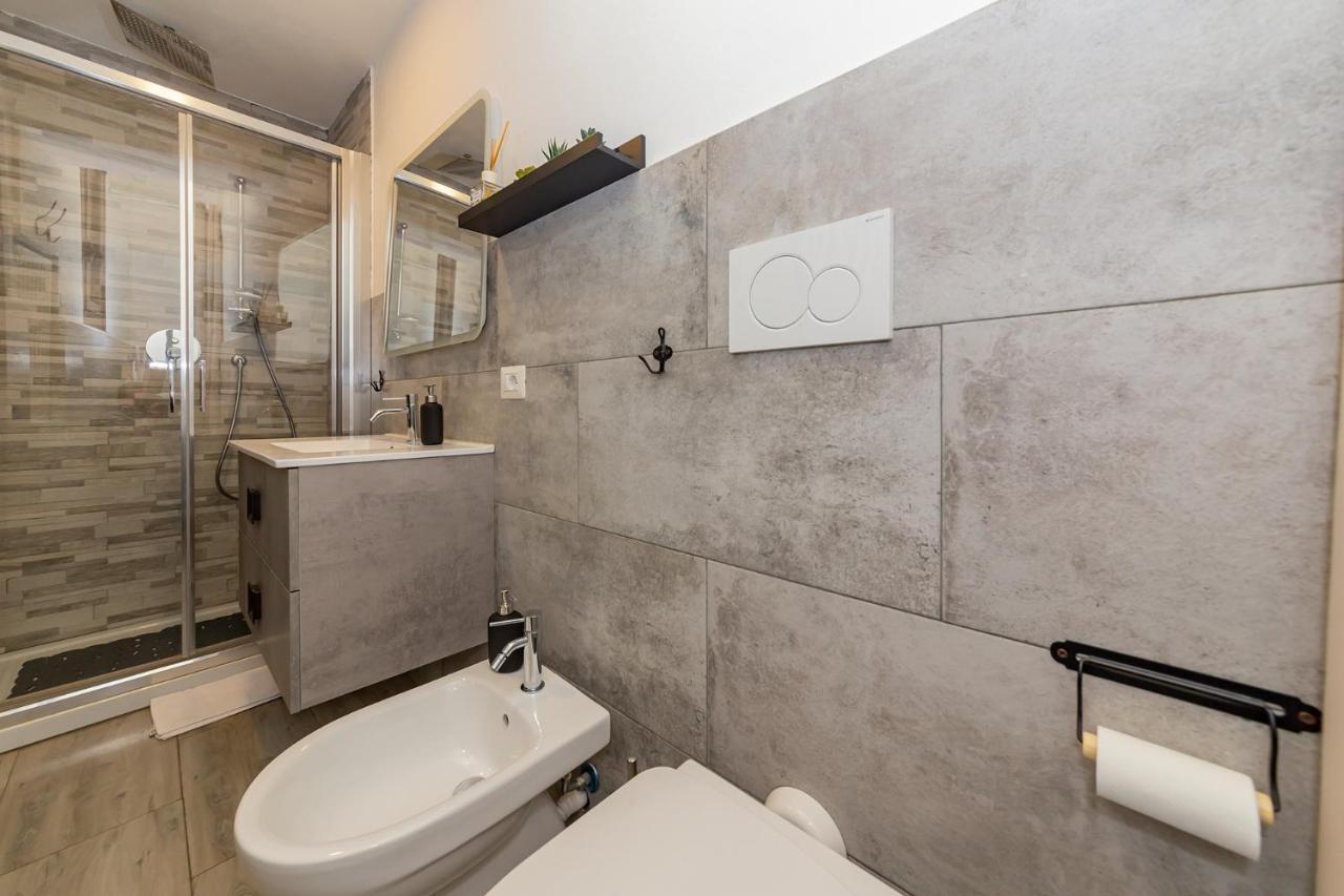 Art Design Apartment - City Center Mailand Exterior foto