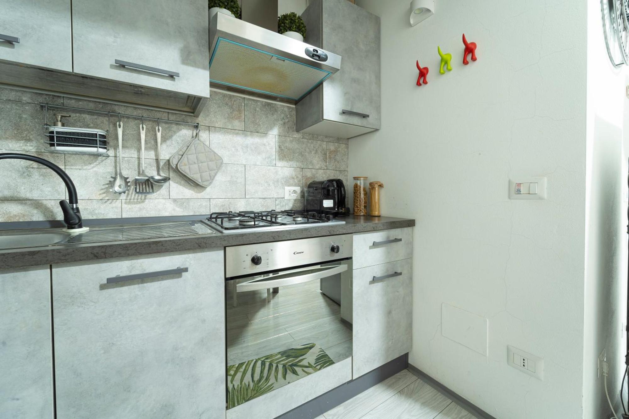 Art Design Apartment - City Center Mailand Exterior foto